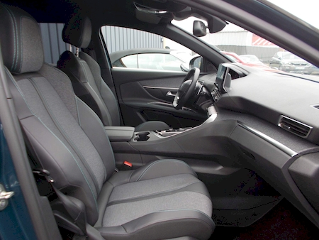 PEUGEOT 5008 II 1.5 BLUEHDI 130 CV ALLURE PACK EAT8 **********SEULEMENT 13284 KMS !!!!!!!***********